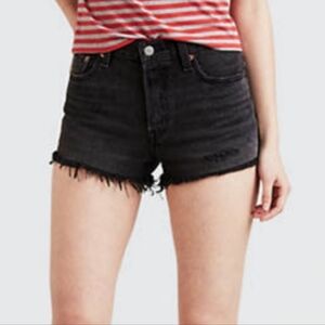 Levis Black Frayed Hem Women Shorts Size 28
